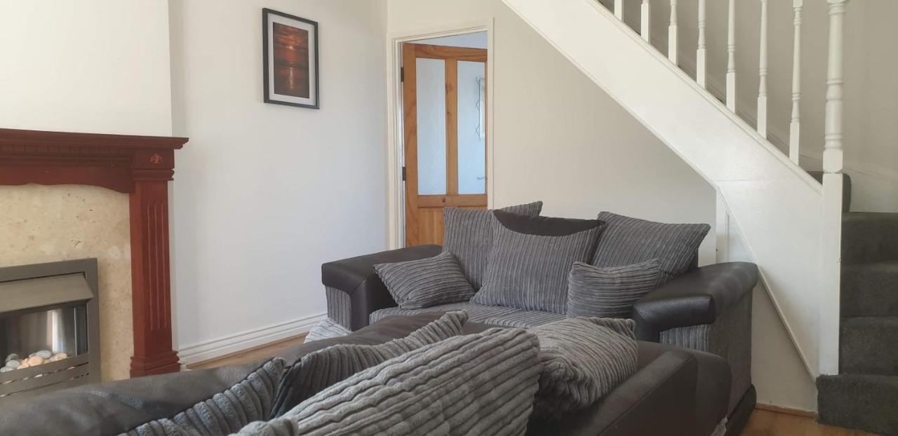 Hillview Home From Home Lackenby Bagian luar foto