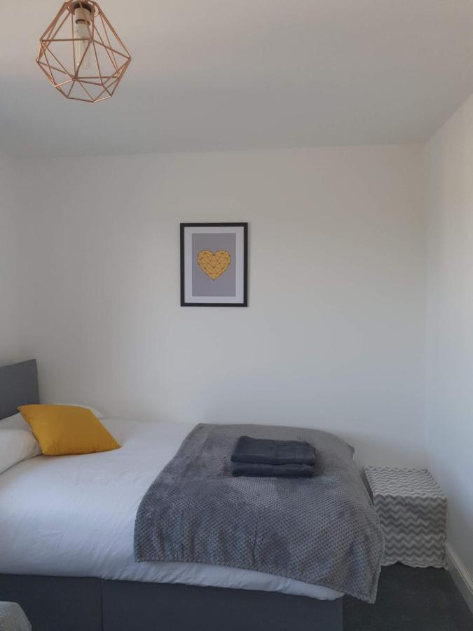 Hillview Home From Home Lackenby Bagian luar foto